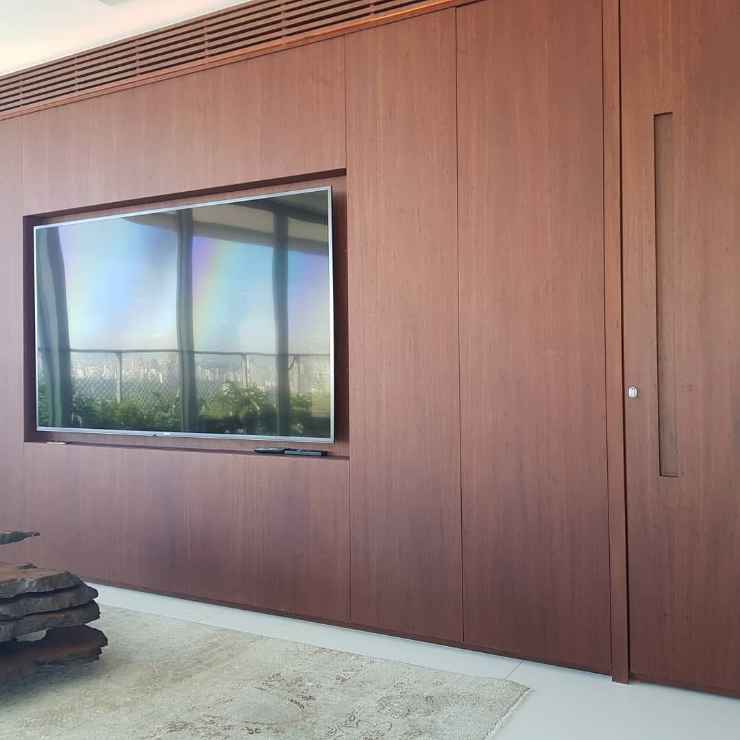 Painel TV folha natural